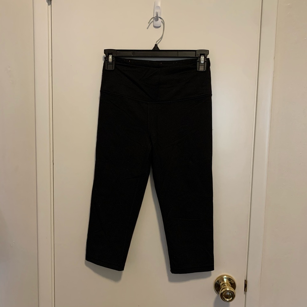 Victoria’s Secret sport cropped knockout leggings